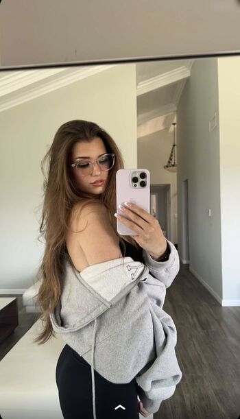 Brooke monk  page leaked private photo uncensored HD quality