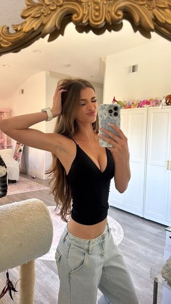 Brooke monk  page leaked private photo uncensored HD quality
