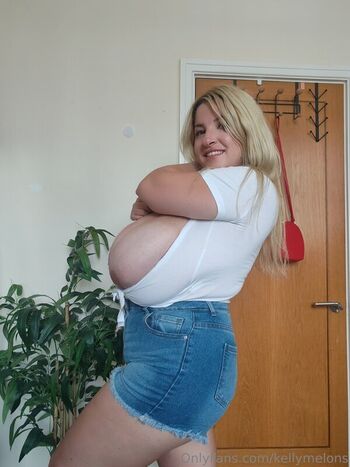 Bustygirl page leaked private photo uncensored HD quality