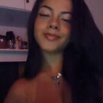 Camilaferreirai page leaked private photo uncensored HD quality