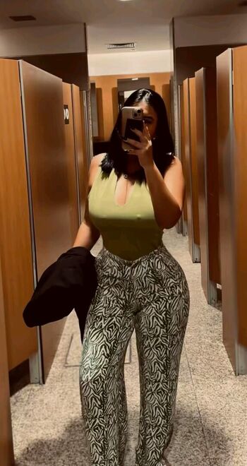 Camilaferreirai leaked private photo uncensored HD quality