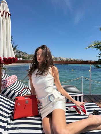 Carina zavline page leaked private photo uncensored HD quality