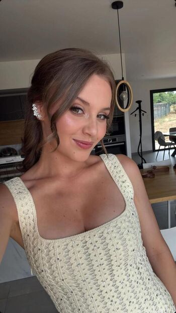 Carla lazzari page leaked private photo uncensored HD quality