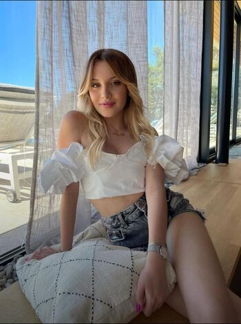Carla lazzari page leaked private photo uncensored HD quality