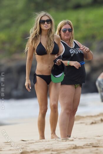 Carmen electra  page leaked private photo uncensored HD quality