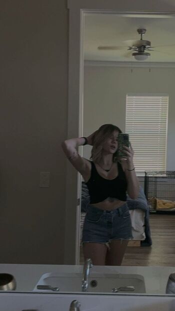 Carmi warmy leaked private photo uncensored HD quality