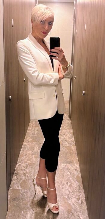 Celebrity guilty pleasures underrated women leaked private photo uncensored HD quality