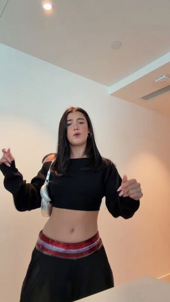 Charli d amelio page leaked private photo uncensored HD quality