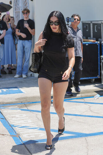 Charli xcx  page leaked private photo uncensored HD quality
