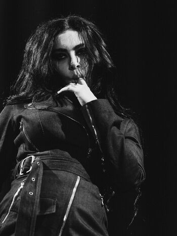 Charli xcx leaked private photo uncensored HD quality