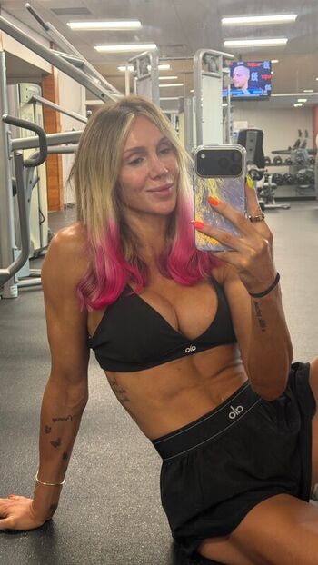 Charlotte flair leaked private photo uncensored HD quality