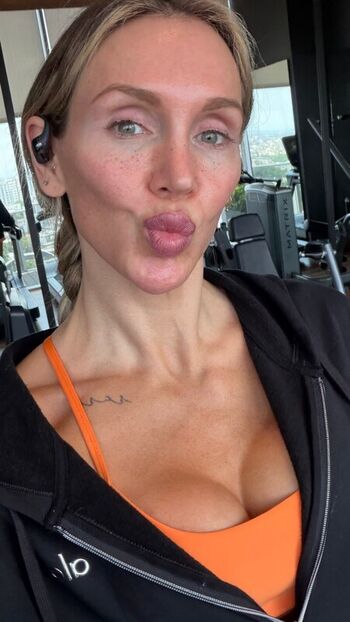 Charlotte flair page leaked private photo uncensored HD quality