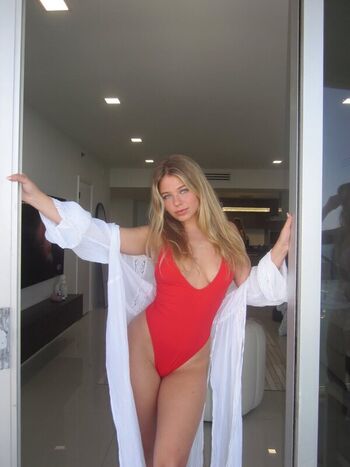 Chloe lafeve  page leaked private photo uncensored HD quality