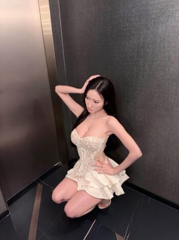 Cholticha chotchungkan eyellsx page leaked private photo uncensored HD quality
