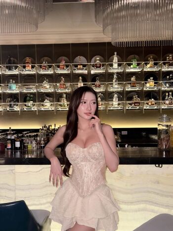 Cholticha chotchungkan eyellsx page leaked private photo uncensored HD quality