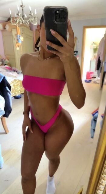 Christabellaeee leaked private photo uncensored HD quality