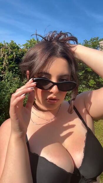 Christina green  page leaked private photo uncensored HD quality