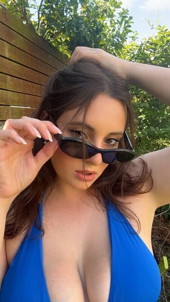 Christina green  page leaked private photo uncensored HD quality