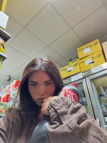Clarissa bea page leaked private photo uncensored HD quality