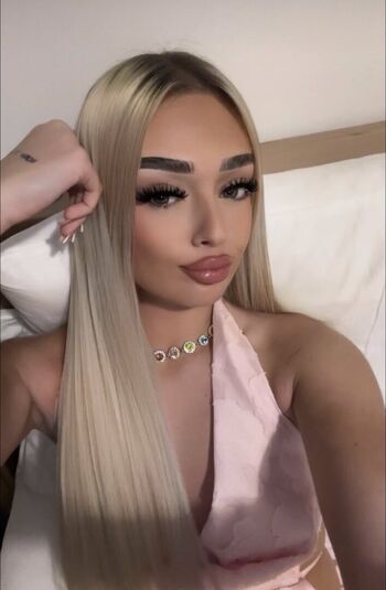 Cocacheriw leaked private photo uncensored HD quality