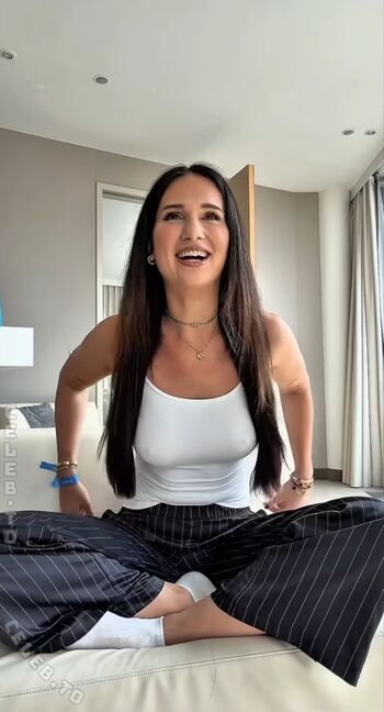 Coupleontour leaked private photo uncensored HD quality