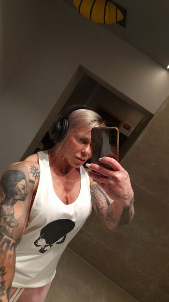Crazyxbody page leaked private photo uncensored HD quality