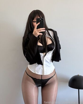 Cyberkitty page leaked private photo uncensored HD quality