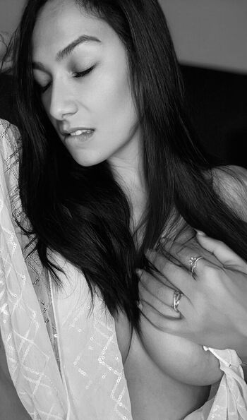 Delila dez claw leaked private photo uncensored HD quality