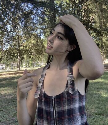 Delilah raige leaked private photo uncensored HD quality