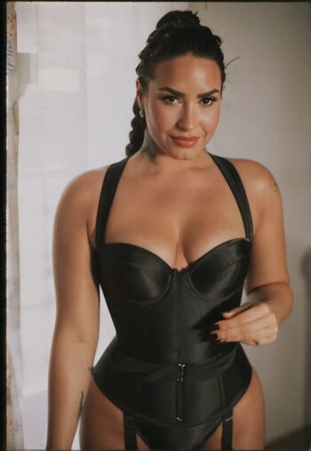 Demi lovato ai porn page leaked private photo uncensored HD quality
