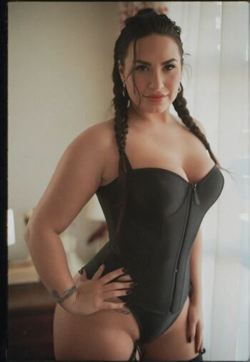 Demi lovato ai porn page leaked private photo uncensored HD quality