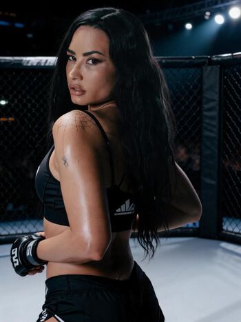 Demi lovato ai porn leaked private photo uncensored HD quality