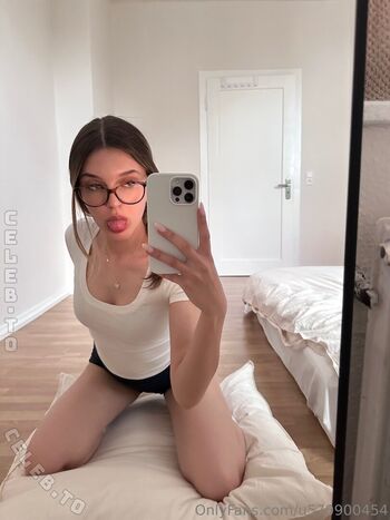 Dieliebelotta leaked private photo uncensored HD quality