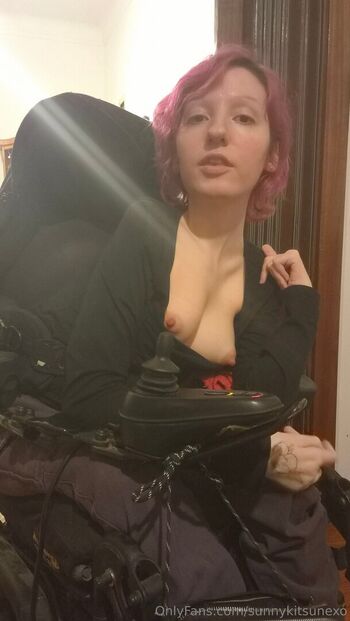 Disabled girls leaked private photo uncensored HD quality