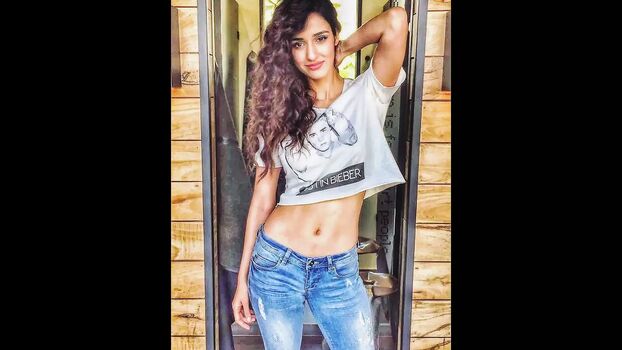 Disha patani  page leaked private photo uncensored HD quality