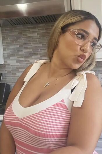 Drivewithisabella leaked private photo uncensored HD quality