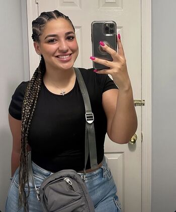 Drivewithisabella leaked private photo uncensored HD quality