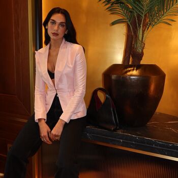 Dua lipa  page leaked private photo uncensored HD quality