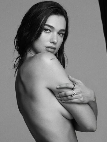 Dua lipa  page leaked private photo uncensored HD quality