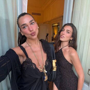 Dua lipa  page leaked private photo uncensored HD quality