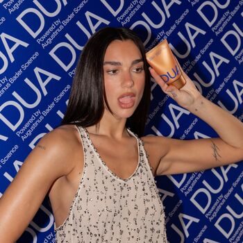 Dua lipa  page leaked private photo uncensored HD quality
