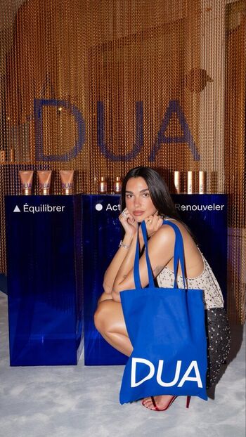 Dua lipa  page leaked private photo uncensored HD quality