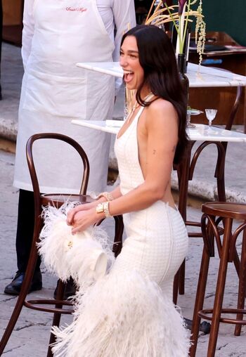 Dua lipa  page leaked private photo uncensored HD quality