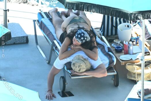 Dua lipa  page leaked private photo uncensored HD quality