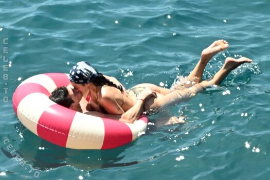Dua lipa  page leaked private photo uncensored HD quality