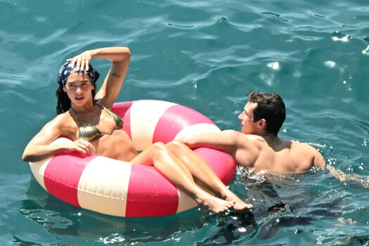 Dua lipa  page leaked private photo uncensored HD quality