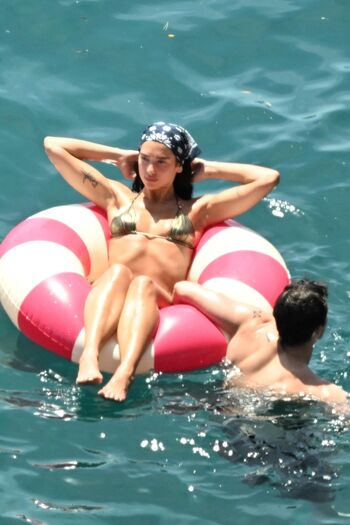 Dua lipa  page leaked private photo uncensored HD quality
