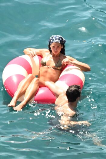 Dua lipa  page leaked private photo uncensored HD quality