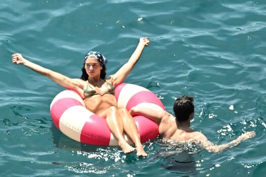Dua lipa  page leaked private photo uncensored HD quality