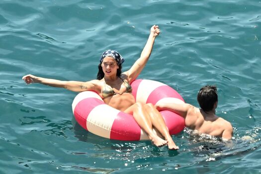 Dua lipa  page leaked private photo uncensored HD quality